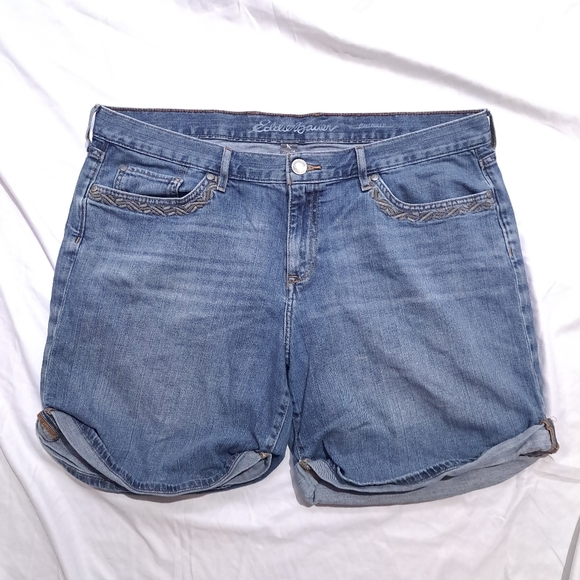 Eddie Bauer | Blue embroidered women's jean shorts pinned up sides - Picture 1 of 8